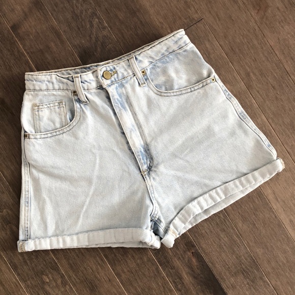 High-waisted jean shorts from Stradivarius - Picture 1 of 11